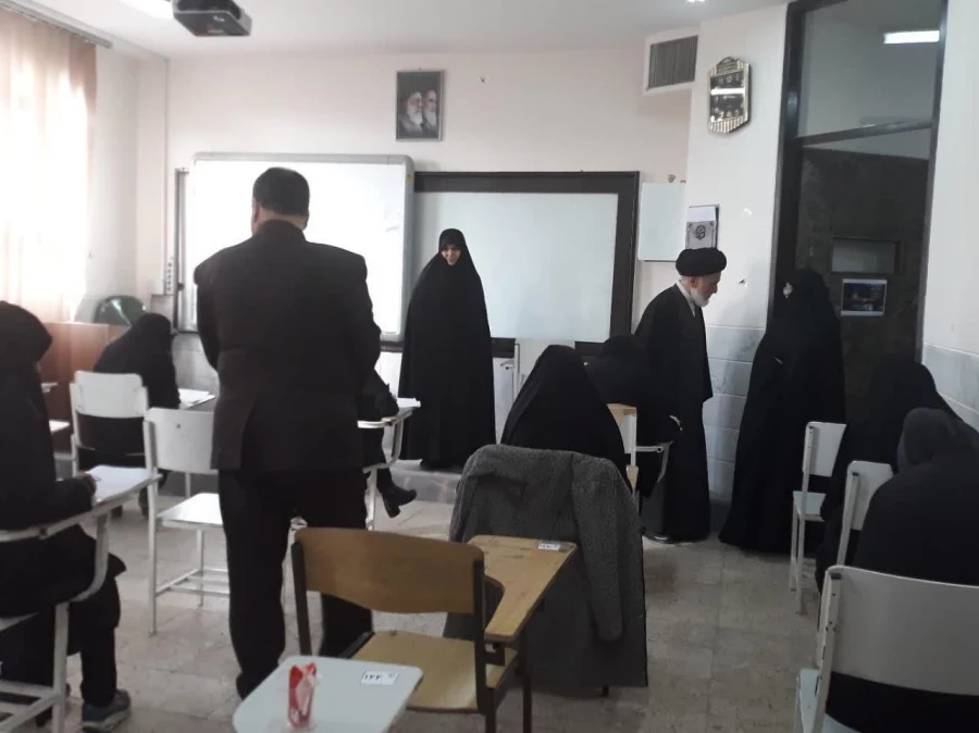 بازدید مسؤولان دانشگاه فرهنگیان استان قم از جلسه امتحانات و قسمت های مختلف پردیس حضرت معصومه(س) 2