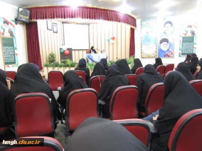 حضور همسر شهید گرانقدر سردار عفیفه در برنامه ساعت فرهنگی