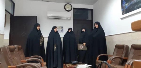 در هفته خوابگاه های دانشجویی برگزار شد:


تقدیر از سرپرستان سرای دانشجویی پردیس حضرت معصومه(س)
 2