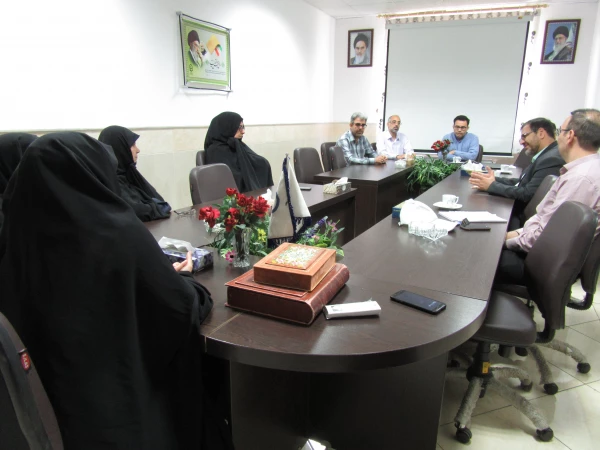 جلسه گفتگوی صمیمی کارکنان پردیس حضرت معصومه(س) و مدیر امور پردیس های استان قم 2