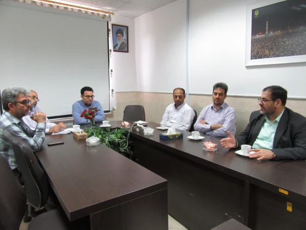 جلسه گفتگوی صمیمی کارکنان پردیس حضرت معصومه(س) و مدیر امور پردیس های استان قم 2