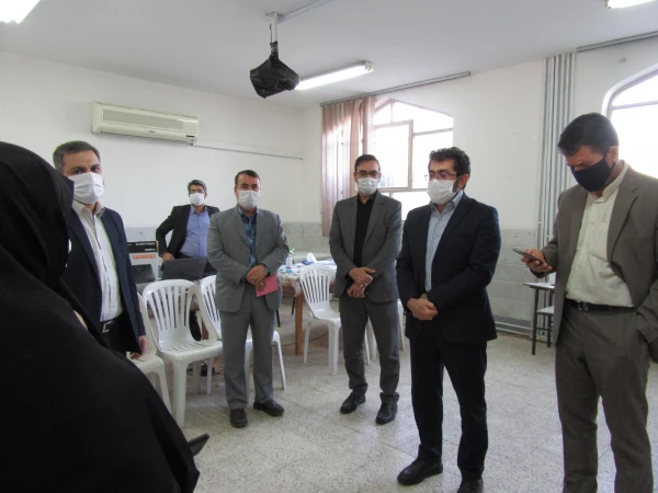 بازدید معاون توسعه مدیریت و پشتیبانی اداره کل آموزش و پرورش استان قم از فرایند مصاحبه چند برابر ظرفیت سال 99 2