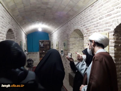 اولین روز از دهه مبارک فجر: 

بازدید از منزل امام خمینی(ره) در قم