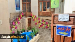 در اولین روز از دهه مبارک فجر: 

بازدید از منزل امام خمینی(ره) در قم 2