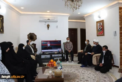 آخرین روزهای دهه مبارک فجر: 

دیدار با خانواده شهید فاطمه فیروزی: شهید مدافع سلامت