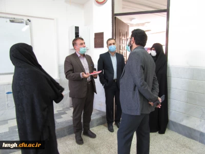 بازدید معاونت توسعه مدیریت و پشتیبانی اداره کل آموزش و پرورش استان قم از فرایند مصاحبه آزمون استخدامی 