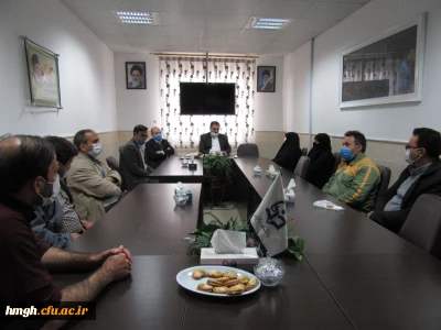 تقدیر از نیروهای شرکتی توسط مدیر امور پردیس های استان قم