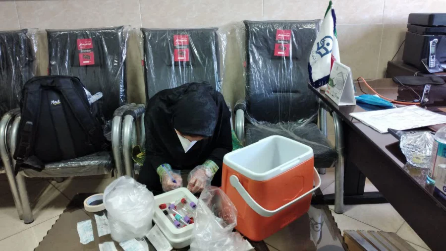 انجام آزمایشات دوره ای چکاپ پزشکی کارکنان پردیس حضرت معصومه(س) 2