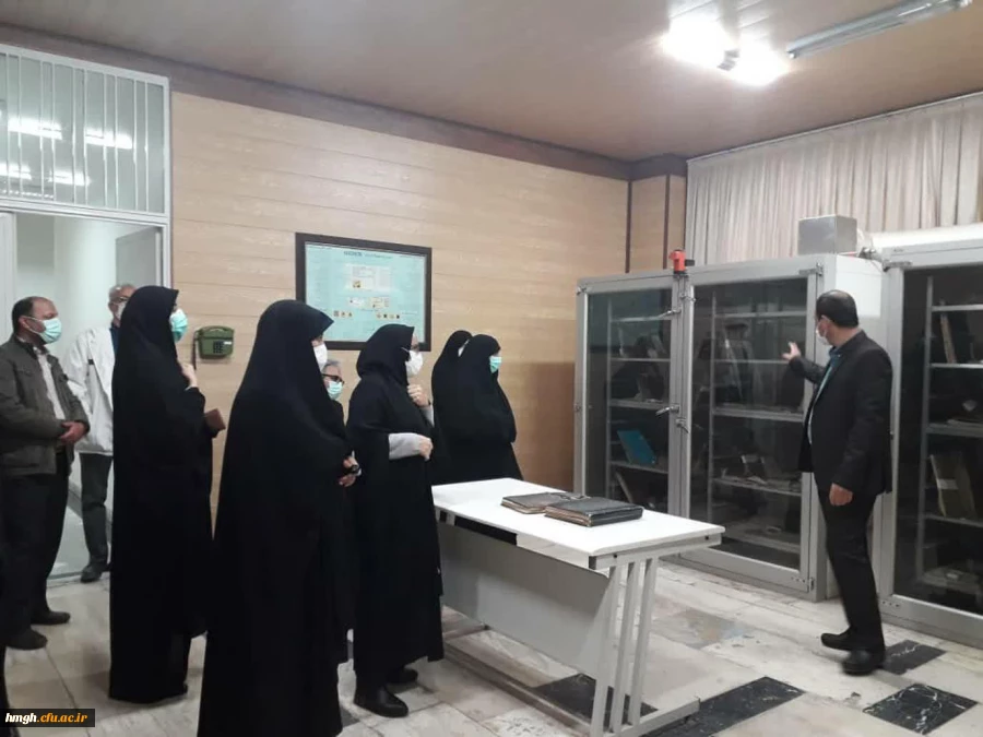 به مناسبت هفته کتاب و کتابخوانی: 

بازدید از کتابخانه آیت الله مرعشی(ره) 2