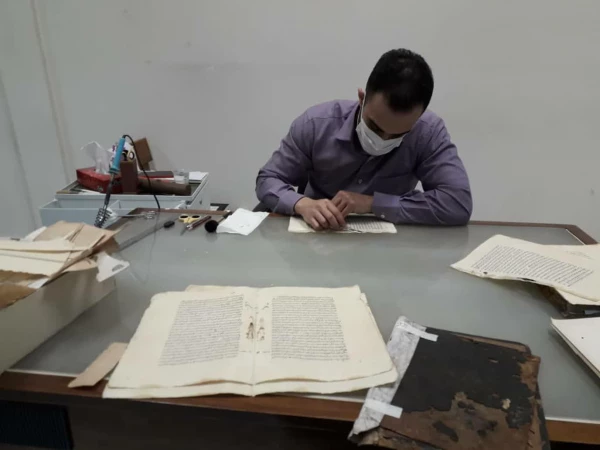 به مناسبت هفته کتاب و کتابخوانی: 

بازدید از کتابخانه آیت الله مرعشی(ره) 2