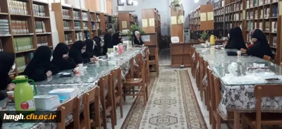 برگزاری جلسه کافه کتاب در پردیس حضرت معصومه(س)