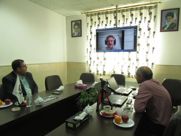 برگزار شد:

 کارگاه آشنایی با پایگاه های اطلاعاتی و شیوه های جستجو 5