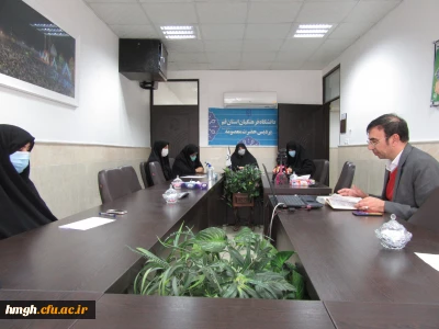 برگزار شد:

 جلسه شورای اساتید پردیس حضرت معصومه(س)