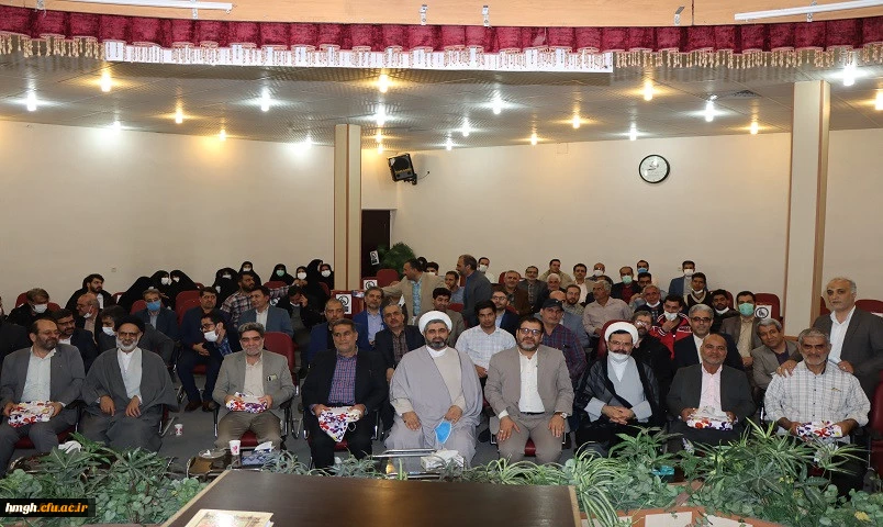 برگزار شد:

در آستانه میلاد مسعود منجی عالم بشریت حضرت امام زمان(عج) و عید نوروز جلسه تقدیر و تشکر از همکاران شاغل در دانشگاه فرهنگیان استان قم برگزار گردید. 2