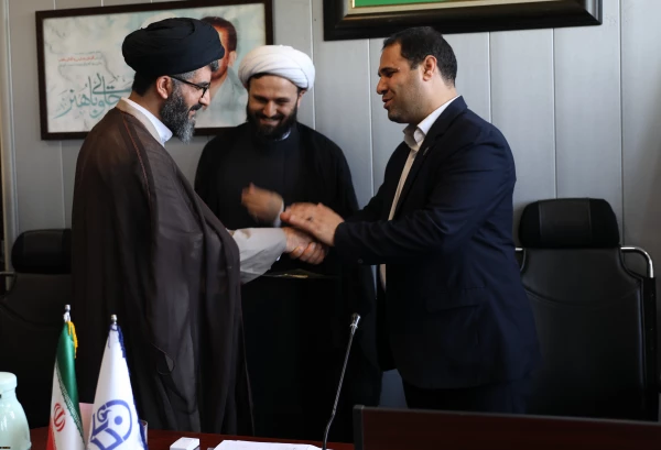 از زحمات دکتر حسن محمدپور سرپرست سابق مدیریت امور پردیس های استان قم 3