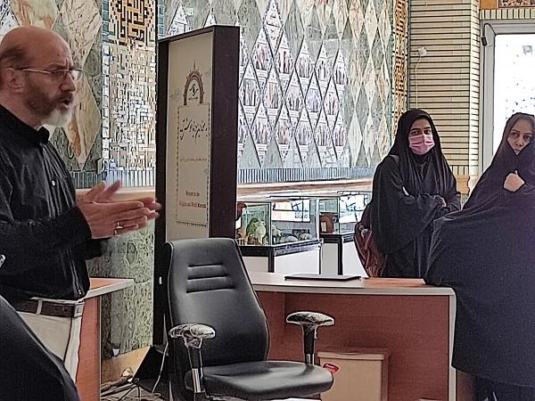 برگزاری کلاس احکام در موزه دین و دنیا 2