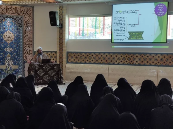 کرسی آزاد اندیشی با موضوع وهابیت و جریان های تکفیری برگزار شد. 2