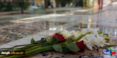 غبارروبی مزار شهدا در گلزار شهدای قم توسط دانشجومعلمان بسیجی پردیس حضرت معصومه(س)