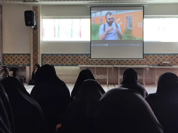 پخش مستند «الف الف پاریس» 3