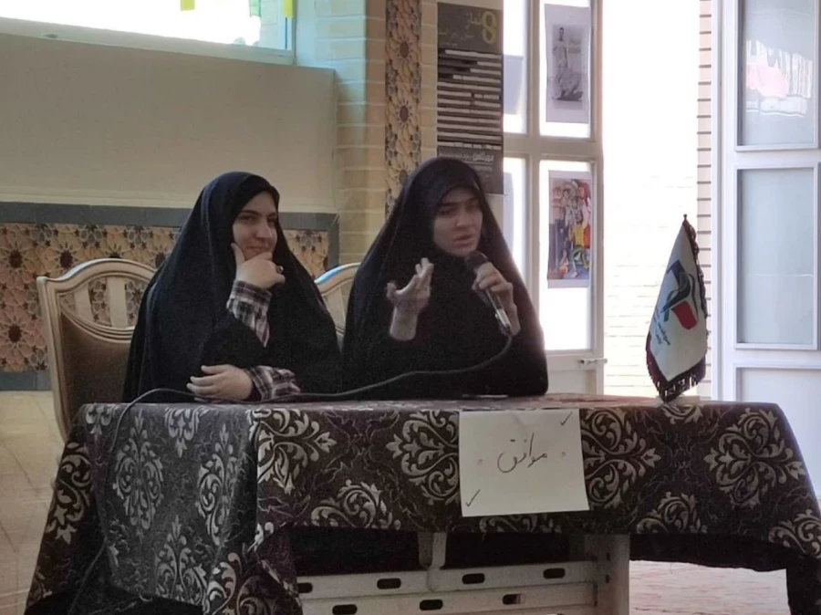 برگزاری کرسی آزاد اندیشی با عنوان «دین گریزی و گرایش جوانان به فرهنگ غرب» 4