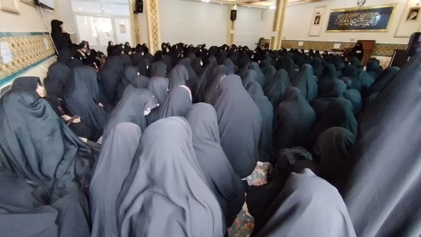 در ایام دهه فاطمیه برگزار شد:

 استقبال از پیکر شهید خوشنام دفاع مقدس در پردیس حضرت معصومه(س) 2