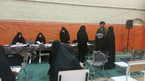 بازدید مدیر امور پردیس های دانشگاه فرهنگیان استان قم از محل برگزاری امتحانات پایان نیمسال اول 4