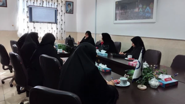 با حضور اساتید کارورزی برگزار شد:

جلسه توجیهی کارورزی 2  2