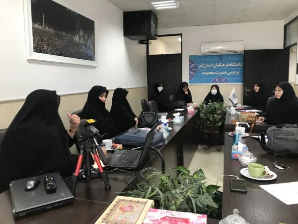 با حضور اساتید کارورزی برگزار شد:

جلسه توجیهی کارورزی 2  2