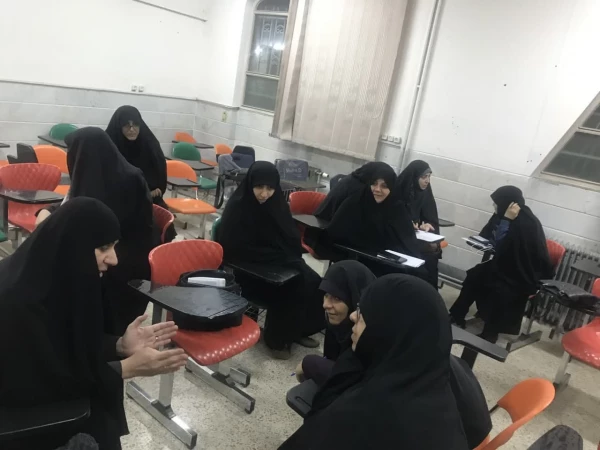 برگزاری هم اندیشی اساتید پردیس حضرت معصومه(س) 2