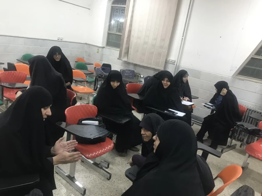 برگزاری هم اندیشی اساتید پردیس حضرت معصومه(س) 2