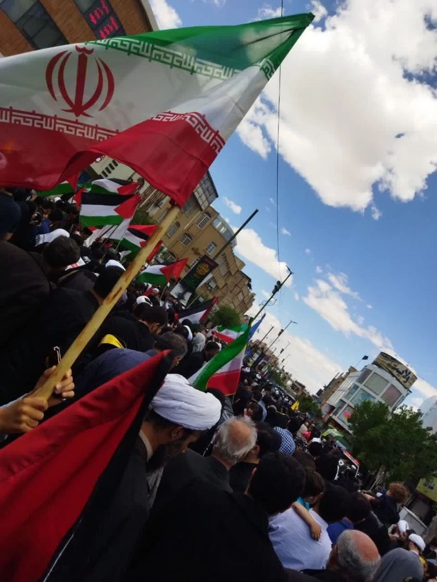 حضور پرشور دانشجومعلمان و اساتید پردیس حضرت معصومه (س) دانشگاه فرهنگیان قم در راهپیمایی روز جهانی قدس                                                                                                                            2