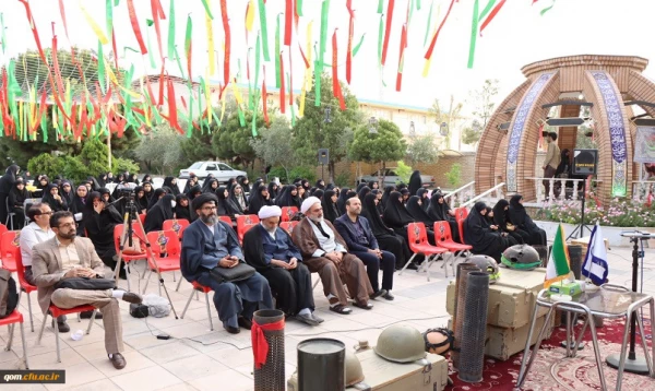 چهارمین سالگرد تدفین شهید گمنام در پردیس حضرت معصومه(س) 
 2