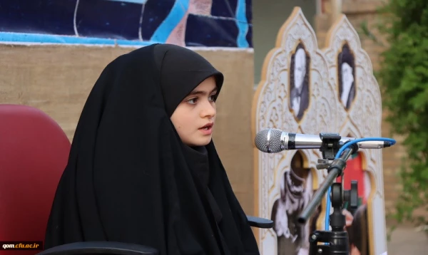 چهارمین سالگرد تدفین شهید گمنام در پردیس حضرت معصومه(س) 
 2