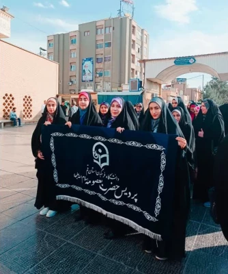 دانشجومعلمان پردیس حضرت معصومه(س) حضور یافتند: 

گردهمایی دختران دانشجو به مناسبت میلاد حضرت معصومه(س) و روز دختر در حرم مطهر    2