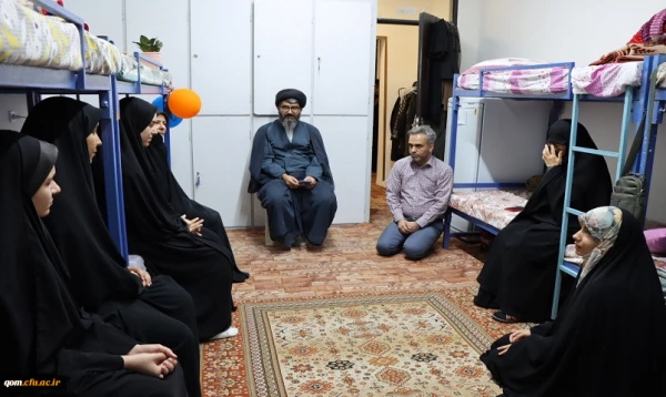 به مناسبت تولد بانوی کرامت حضرت فاطمه معصومه(س) و روز دختر انجام شد:

حضور سرزده موسوی مدیر امور پردیس های استان در سرای دانشجویی پردیس خواهران
 2