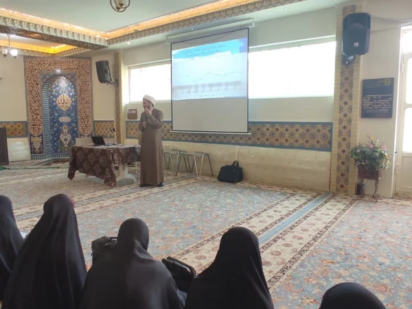 نشست «نقش طرح ولایت در تربیت نسل آینده»  3