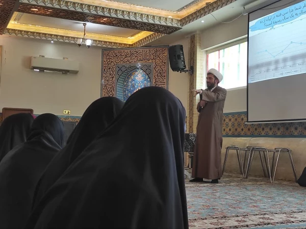 نشست «نقش طرح ولایت در تربیت نسل آینده»  4