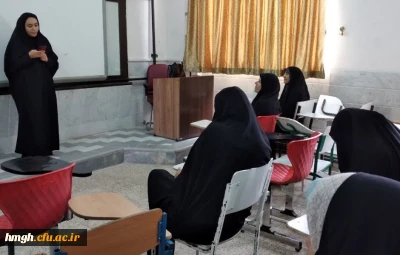 برگزاری جلسات دفاع از کارنمای معلمی (پروژه)