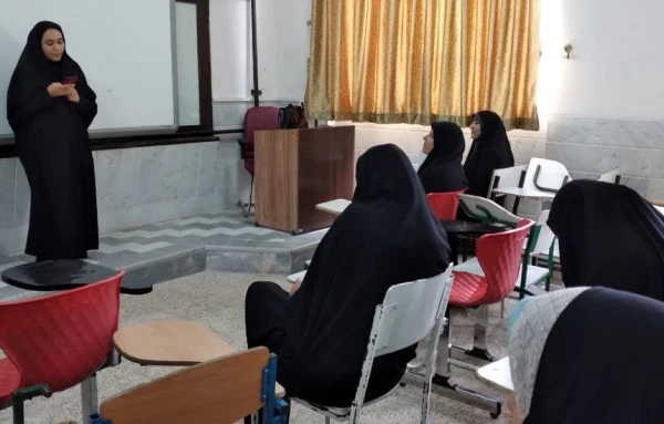 برگزاری جلسات دفاع از کارنمای معلمی (پروژه) 2