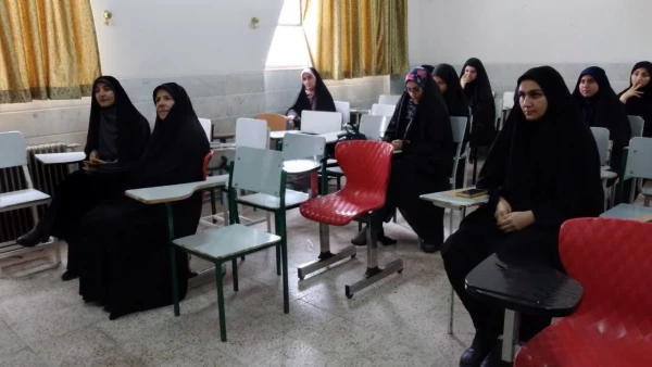 برگزاری جلسات دفاع از کارنمای معلمی (پروژه) 2