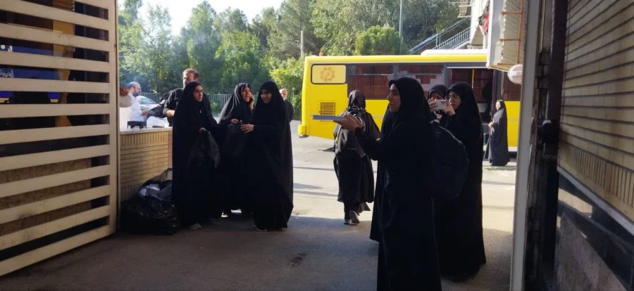 مراسم بدرقه دانشجومعلمان پردیس حضرت معصومه(س) جهت شرکت در راهپیمایی اربعین حسینی 2