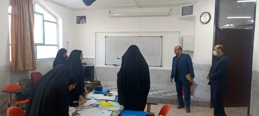 بازدید رییس اداره حراست دانشگاه فرهنگیان استان قم از روند برگزاری مصاحبه داوطلبان ورود به دانشگاه فرهنگیان 3