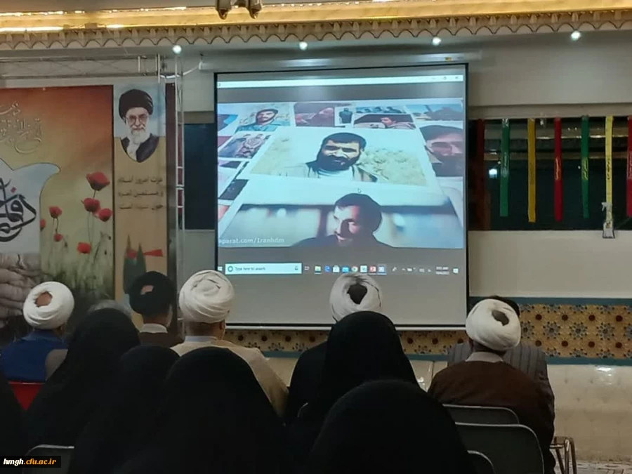 با حضور اساتید و کارکنان دانشگاه فرهنگیان استان قم برگزار شد: 

ویژه برنامه گرامیداشت هفته وحدت و هفته دفاع مقدس 2