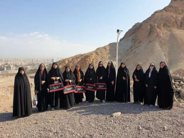 به مناسبت هفته تربیت بدنی انجام شد: 

همایش سراسری کوه پیمایی 2