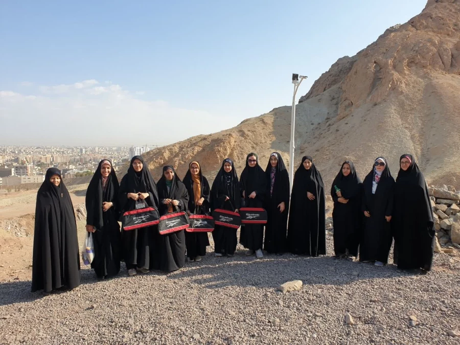 به مناسبت هفته تربیت بدنی انجام شد: 

همایش سراسری کوه پیمایی 2