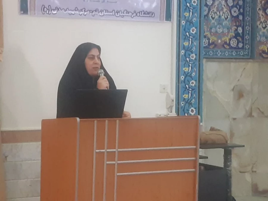در راستای اجرای قانون جوانی جمعیت و تحکیم خانواده برگزار شد: 

دومین کارگاه اصلاح سبک زندگی ویژه دانشجومعلمان 2