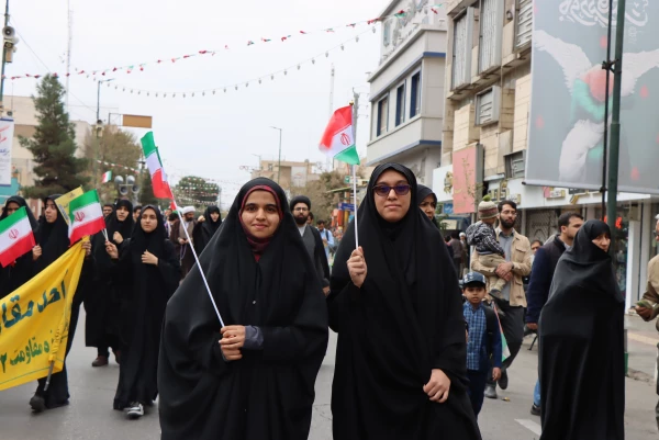 شرکت در راهپیمایی 13 آبان     11