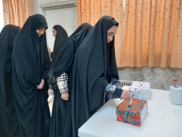 برگزاری انتخابات شورای مرکزی انجمن های علمی و کانون های فرهنگی 3