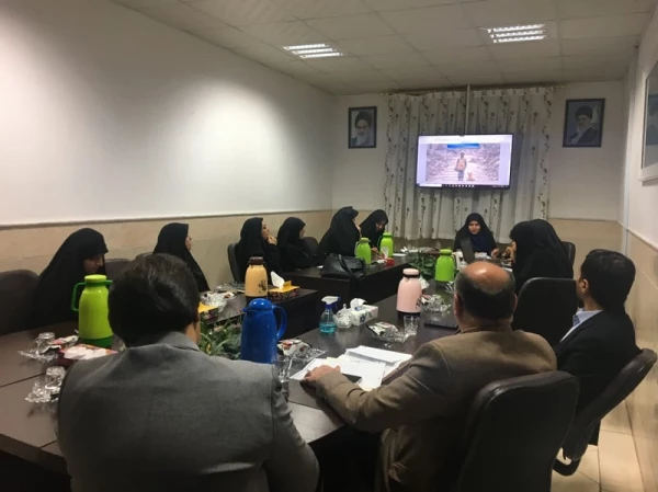 با حضور اساتید دانشگاه فرهنگیان استان قم برگزار شد: 

شب شعر و ادب غزه 2