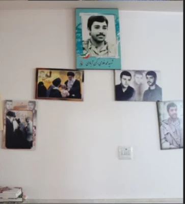 به مناسبت روز دانش آموز انجام شد: 

دیدار با خانواده شهید دانش آموز محمد غلامی رکن آبادی 2